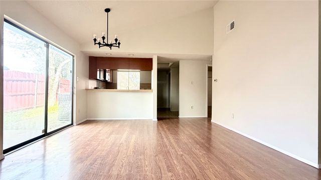 5815 Timbercrest Drive, Arlington, TX 76017