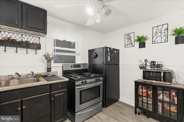 17 2ND AVE, Baltimore, MD 21225