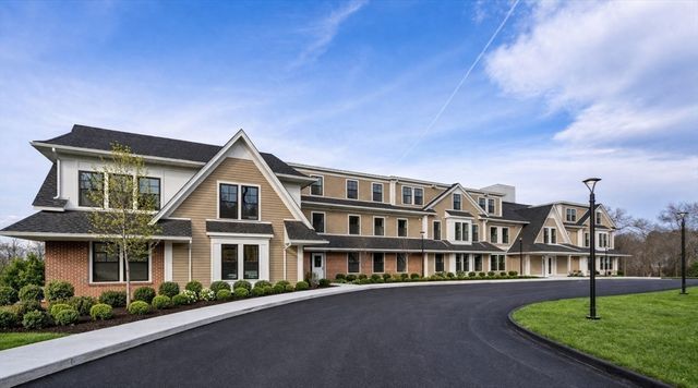 26 Union Street 102, Natick, MA 01760