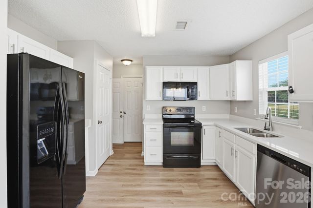 1528 Harland Street, Charlotte, NC 28216
