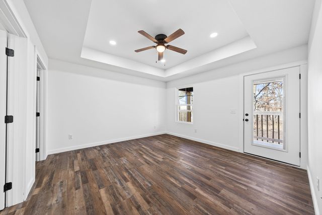 158 Sky View Meadow Dr, Crossville, TN 38555