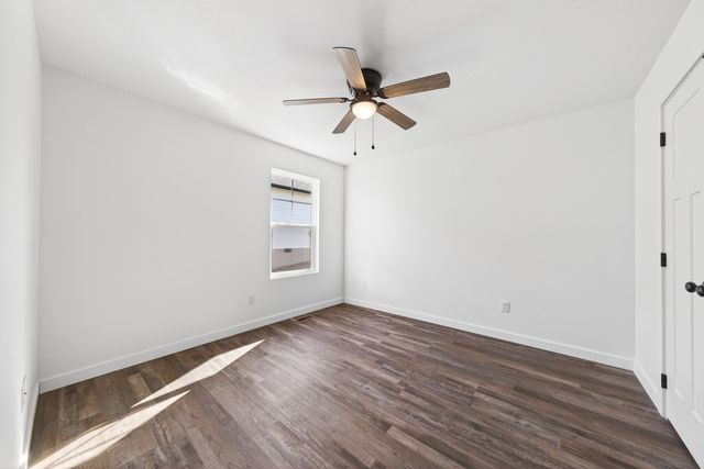 158 Sky View Meadow Dr, Crossville, TN 38555