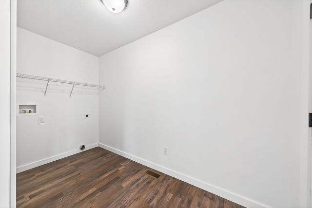 158 Sky View Meadow Dr, Crossville, TN 38555