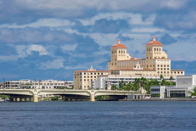 1551 N Flagler Drive Ph8, West Palm Beach, FL 33401