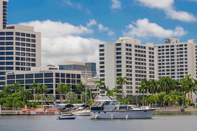 1551 N Flagler Drive Ph8, West Palm Beach, FL 33401