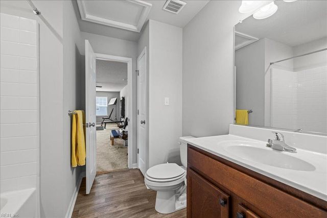 2031 Herons Pointe LN, Suffolk, VA 23434