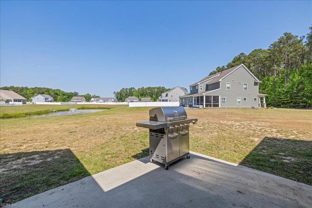 2031 Herons Pointe LN, Suffolk, VA 23434