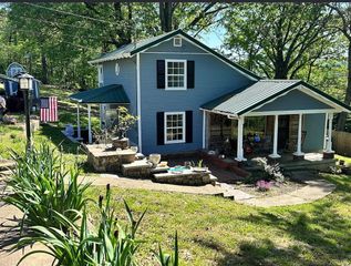 900 Beason Drive, Chattanooga, TN 37405