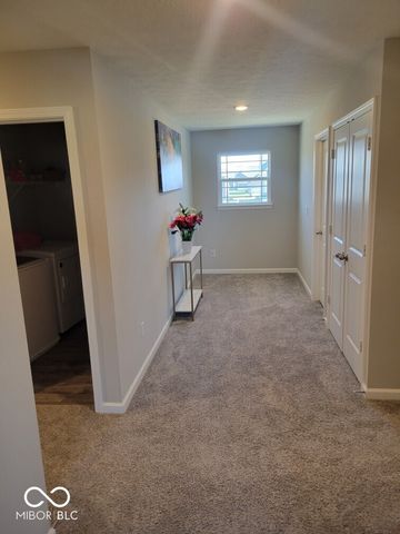 120 Freeman Street, Whiteland, IN 46184