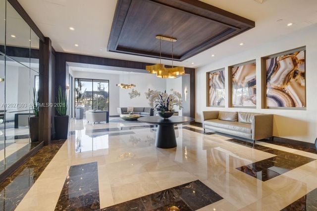 20505 E Country Club Drive 143, Aventura, FL 33180