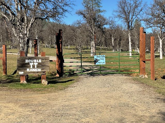 9390 Platina Rd, Ono, CA 96047