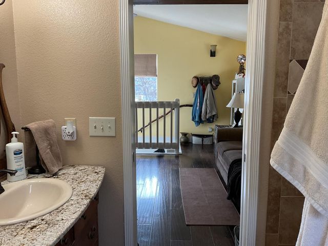 9390 Platina Rd, Ono, CA 96047