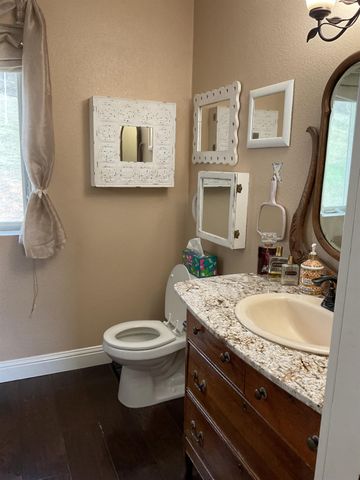 9390 Platina Rd, Ono, CA 96047