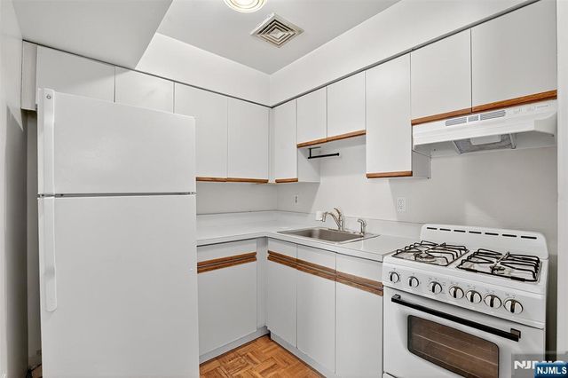 87 Merseles Street 1, Jersey City, NJ 07302