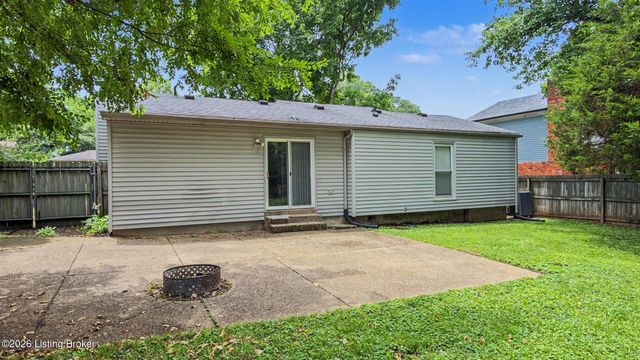 9211 Marse Henry Dr, Jeffersontown, KY 40299