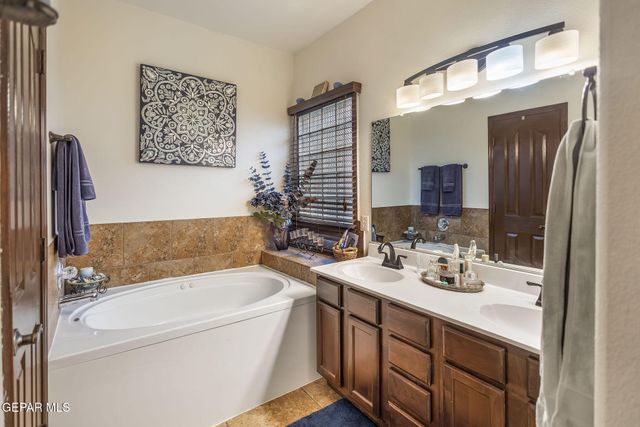 3449 SCARLET POINT, El Paso, TX 79938