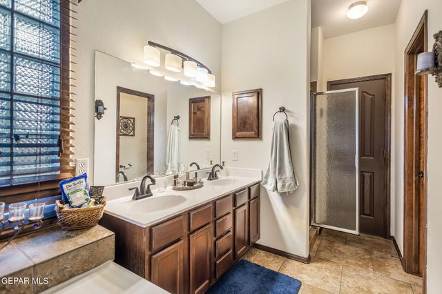 3449 SCARLET POINT, El Paso, TX 79938