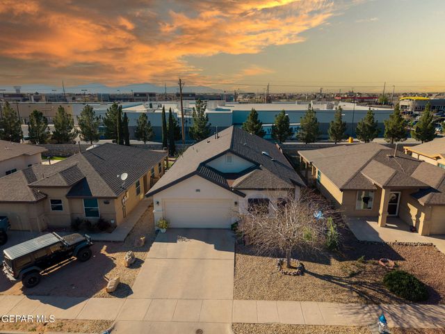 3449 SCARLET POINT, El Paso, TX 79938