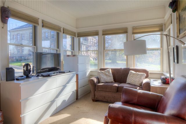 2 Perry Street, Newport, RI 02840