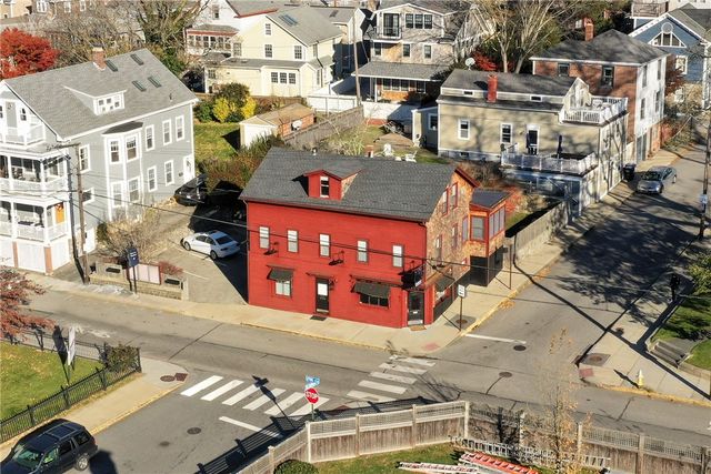 2 Perry Street, Newport, RI 02840