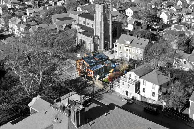 2 Perry Street, Newport, RI 02840