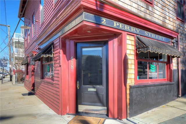 2 Perry Street, Newport, RI 02840