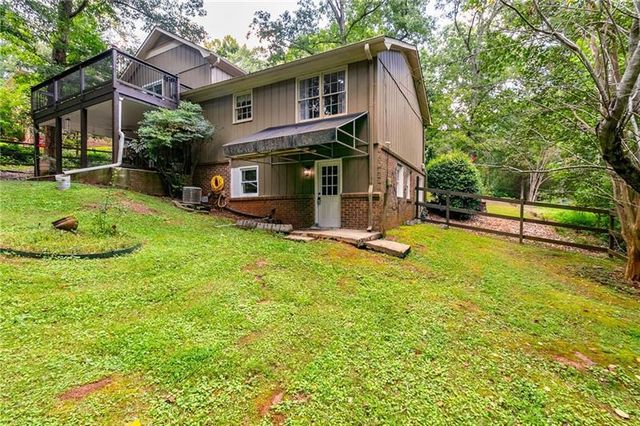 4932 Rock Haven SW Drive, Lilburn, GA 30047