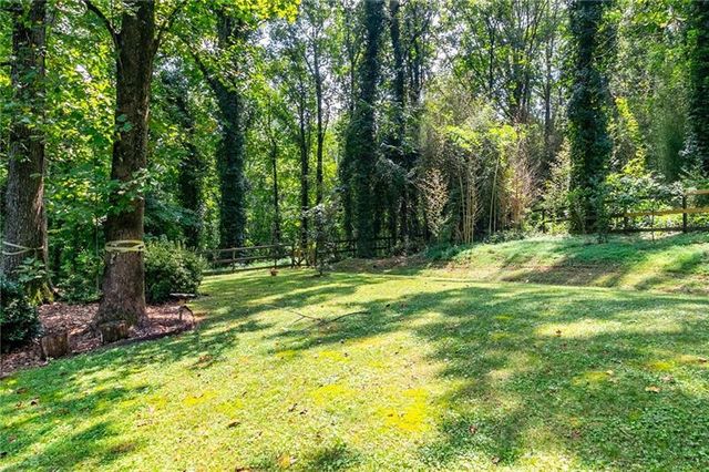 4932 Rock Haven SW Drive, Lilburn, GA 30047