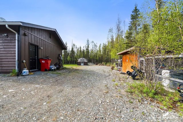 1516 W Mollybrianne Circle, Wasilla, AK 99654