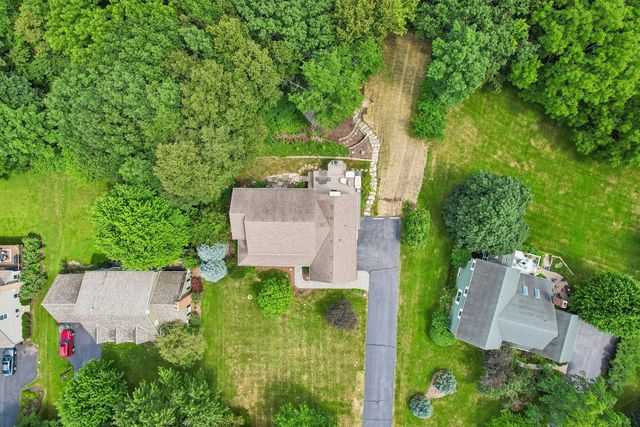 230 Deer Run, Crystal Lake, IL 60012