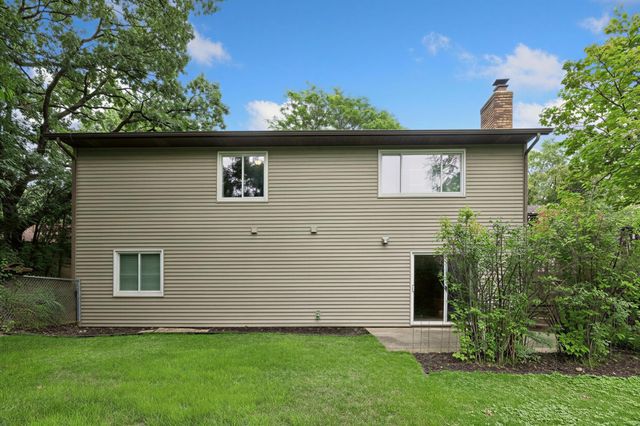 12540 Everest Court W, Apple Valley, MN 55124
