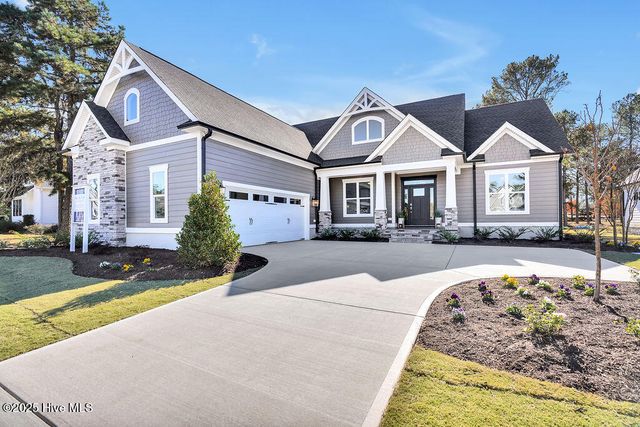 3791 Bay Colony Road NE, Leland, NC 28451