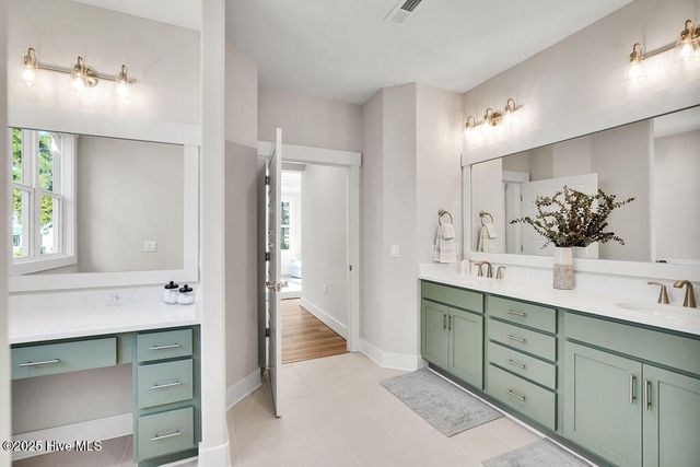 3791 Bay Colony Road NE, Leland, NC 28451