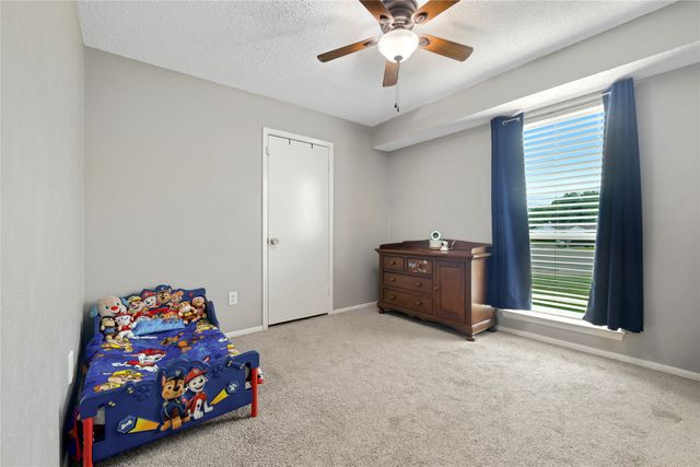 1912 Devonshire Court, Arlington, TX 76015