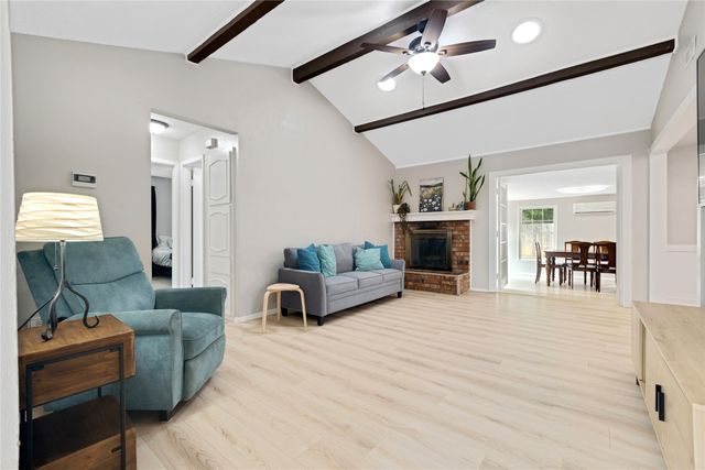 1912 Devonshire Court, Arlington, TX 76015