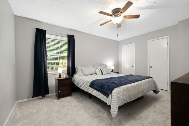 1912 Devonshire Court, Arlington, TX 76015