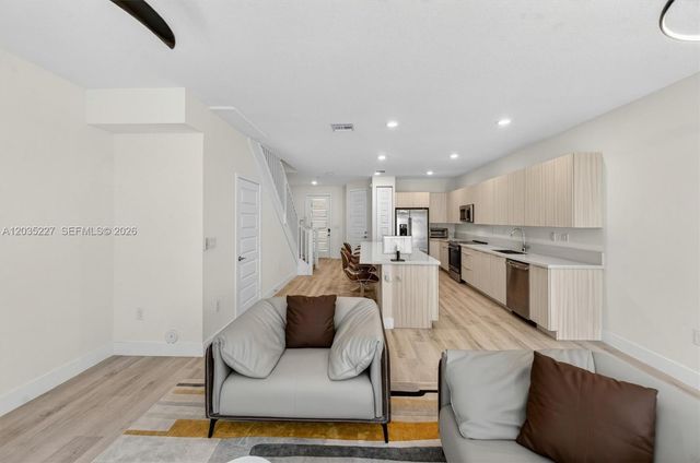 15841 NW 91st Court, Miami Lakes, FL 33018