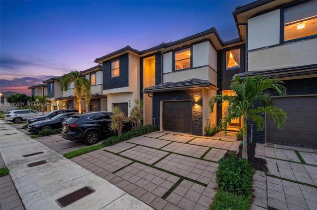 15841 NW 91st Court, Miami Lakes, FL 33018