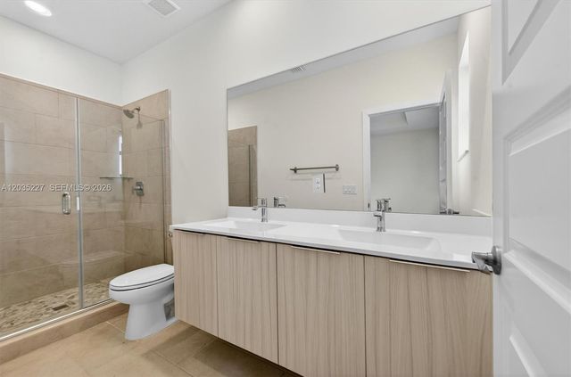 15841 NW 91st Court, Miami Lakes, FL 33018