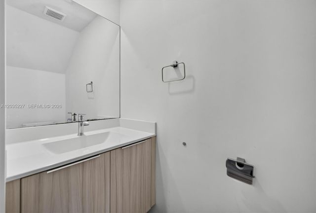 15841 NW 91st Court, Miami Lakes, FL 33018