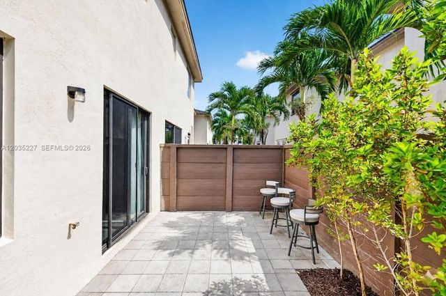 15841 NW 91st Court, Miami Lakes, FL 33018