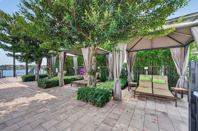 15841 NW 91st Court, Miami Lakes, FL 33018