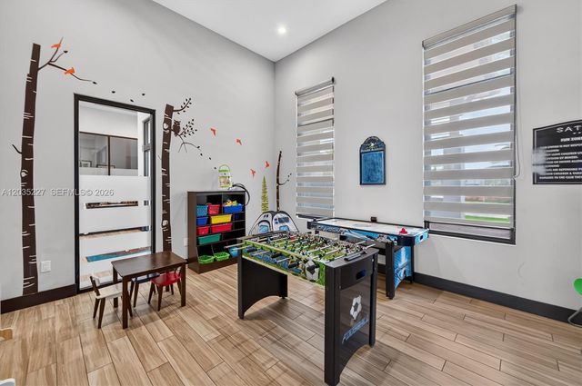 15841 NW 91st Court, Miami Lakes, FL 33018