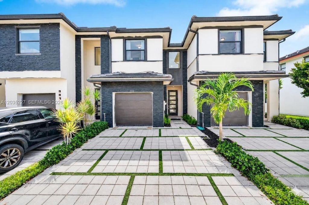 15841 NW 91st Court, Miami Lakes, FL 33018