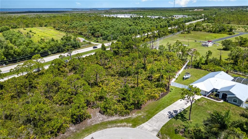 9437 Treasure Lake CT, ST. JAMES CITY, FL 33956 — photo 3