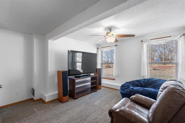 514 NW 1891st Road, Kingsville, MO 64061