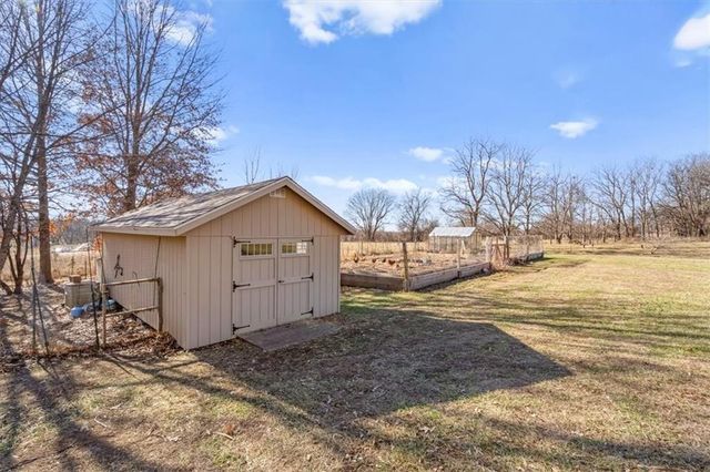 514 NW 1891st Road, Kingsville, MO 64061