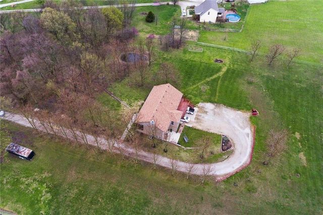 514 NW 1891st Road, Kingsville, MO 64061