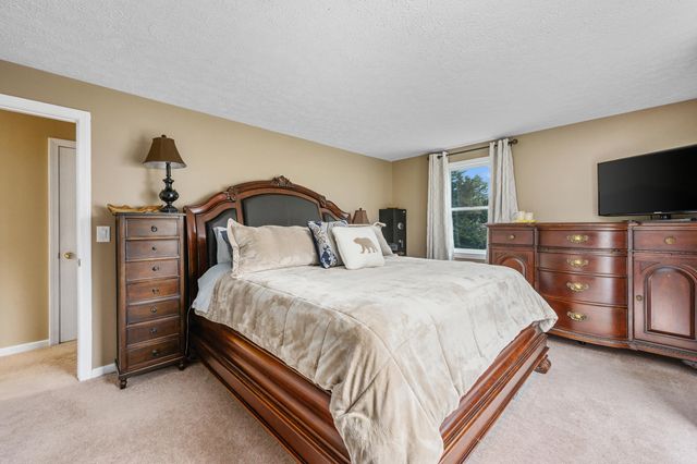 153 Hickory Hill Circle, Osterville, MA 02655