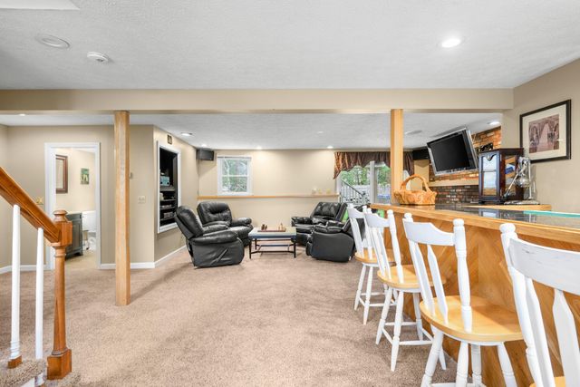 153 Hickory Hill Circle, Osterville, MA 02655